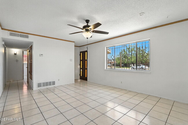 Building Photo - 5709 Hemmingway Dr