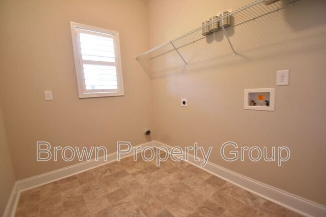 Building Photo - 4625 Blue Sand Hill Rd