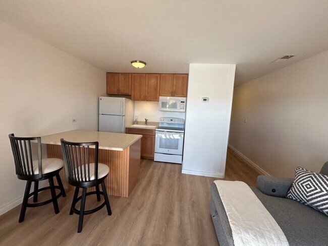 Building Photo - 58 Vail Colony