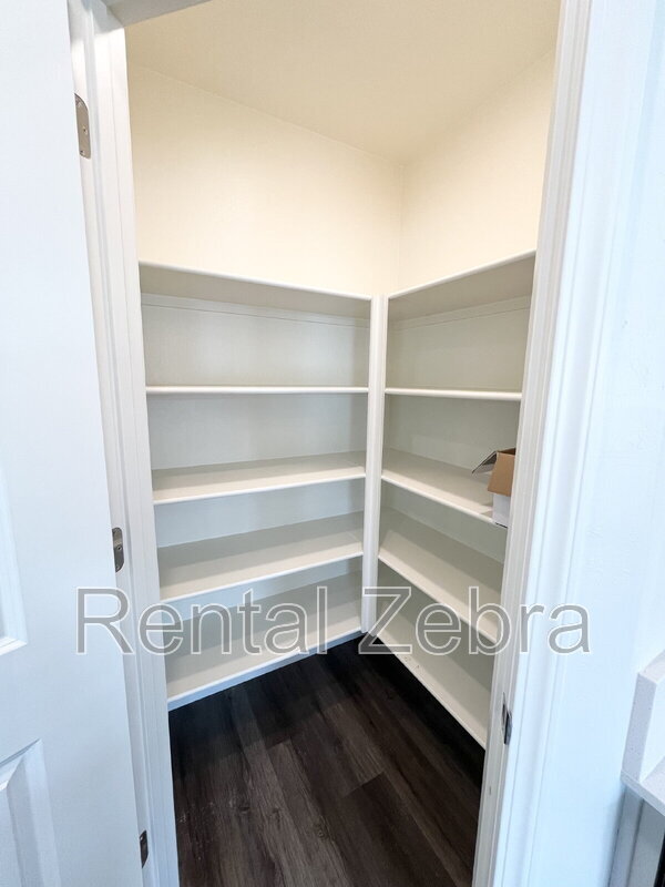 Building Photo - 4064 Cinnabar Ct