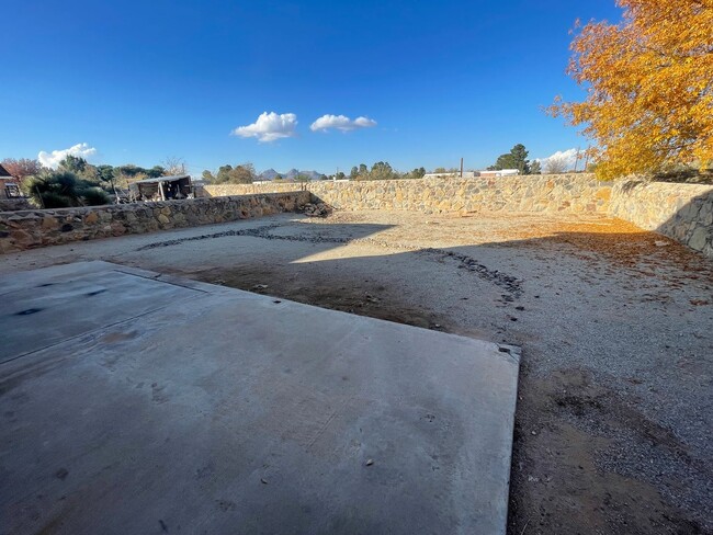 Building Photo - 4 Bedroom Home Off Hwy 70 & Mesa Grande **...