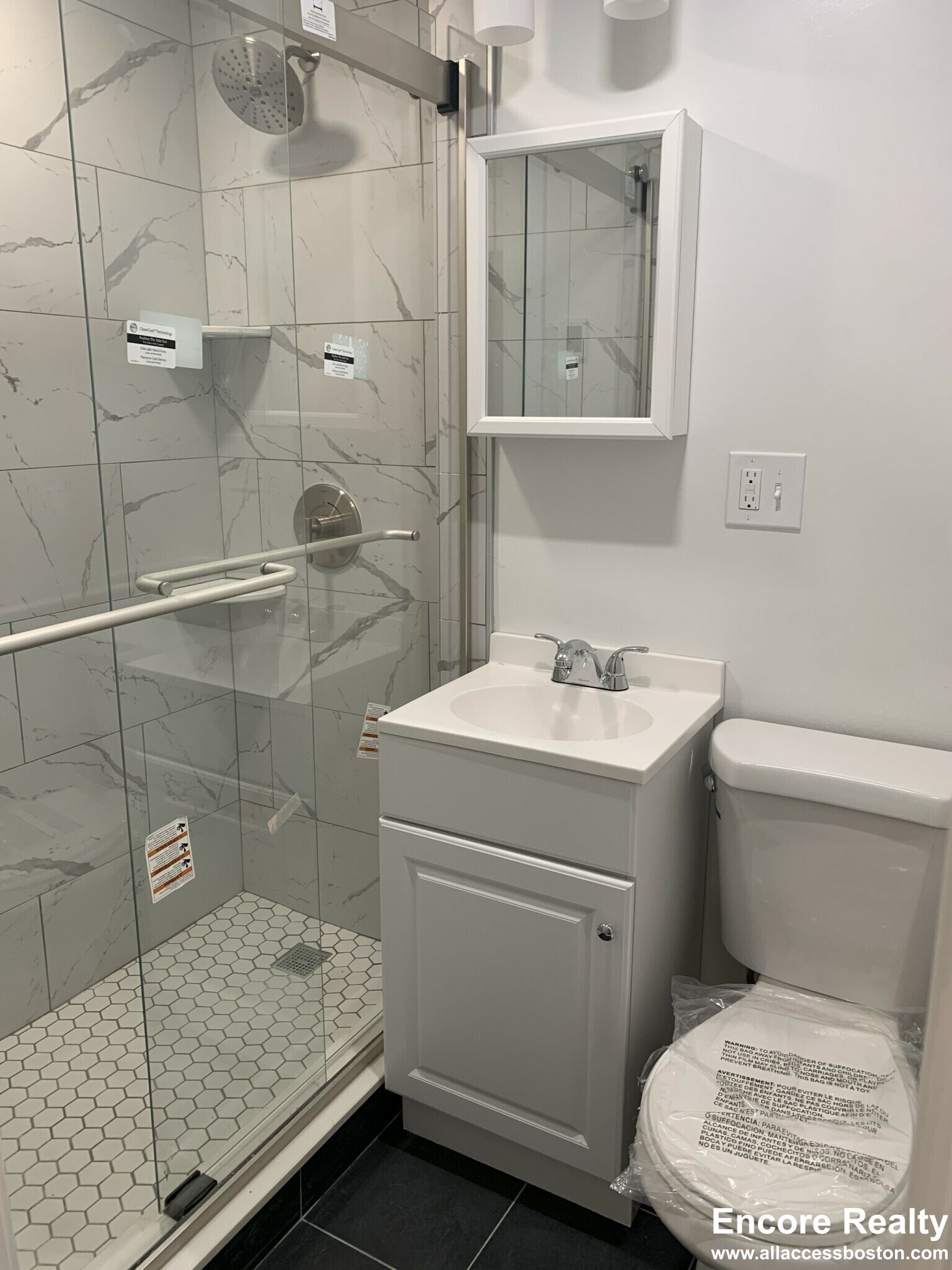 Building Photo - 270 Newbury St