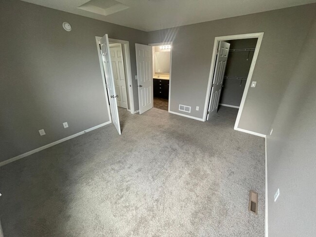 Building Photo - Cute Home in a Great Neighborhood!