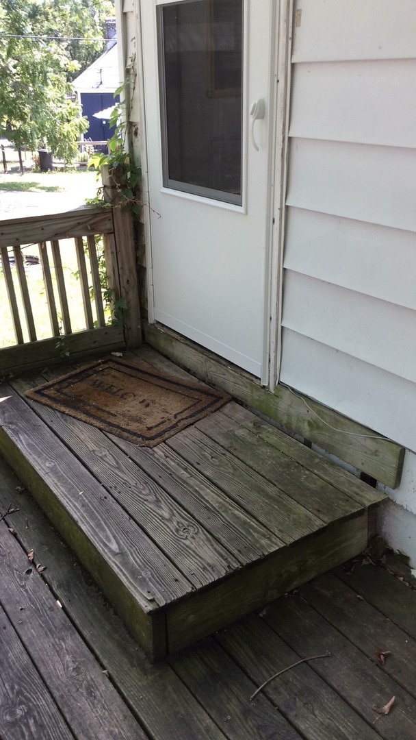 Building Photo - Available August 18th, 2026!