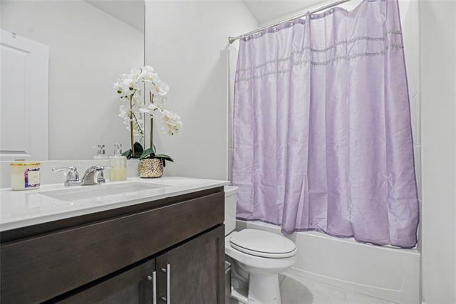 Building Photo - 1613 Grand Villa St