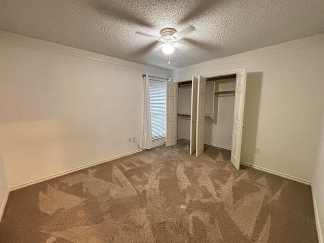 Building Photo - 1205 Olde Towne Dr