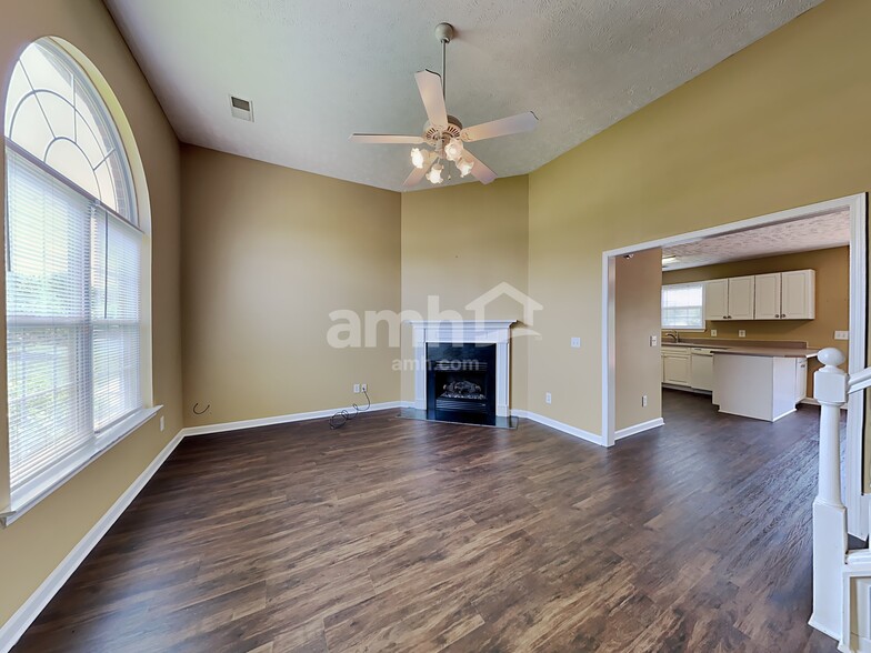 Building Photo - 6135 Steve Scarlett Pl