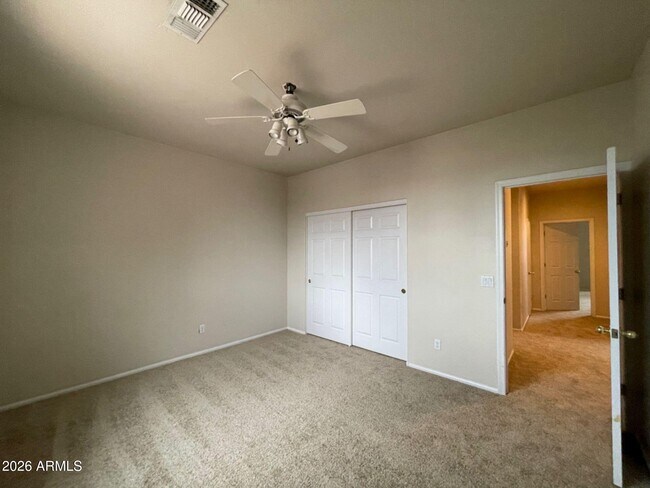 Building Photo - 7140 E Medina Ave