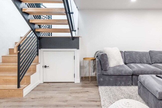 Building Photo - Modern Luxury Rental with Unobstructed Fla...