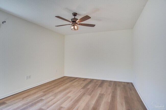 Building Photo - 7809 Maxton Rd