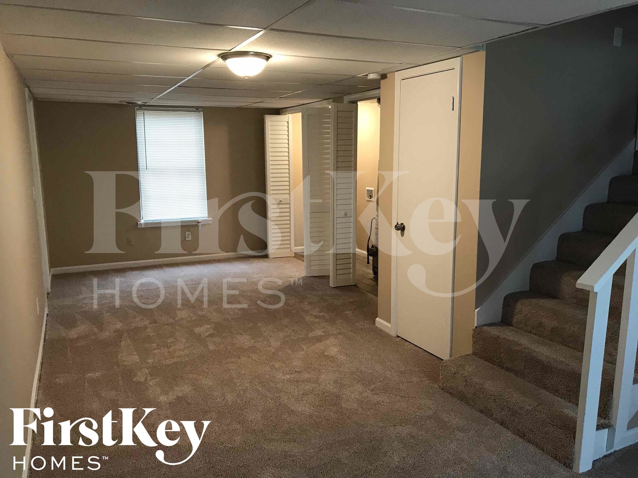 Building Photo - 2736 Del Ridge Dr