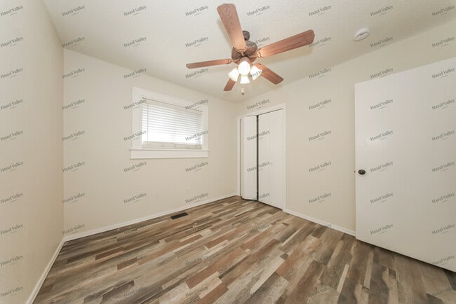 Building Photo - 512 Annawood Dr