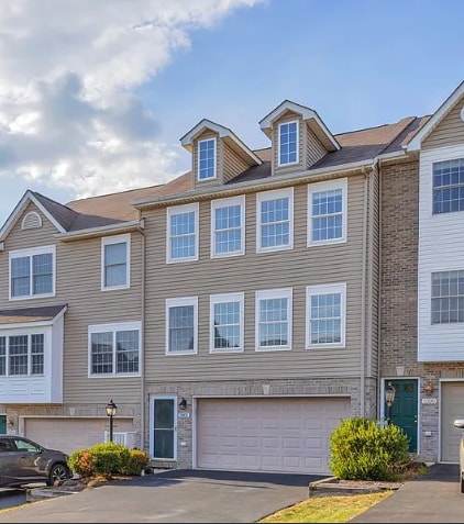 Building Photo - 2002 Ashburn Ct