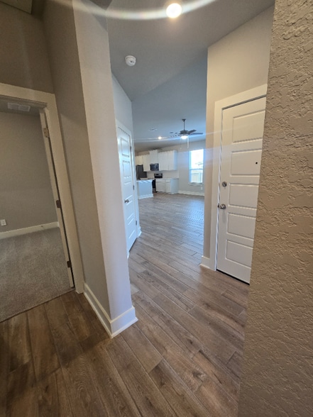 Building Photo - 810 Shatterhand Blvd