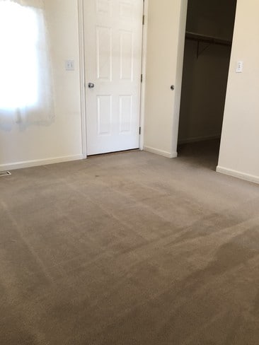 Building Photo - The Willows Apartments