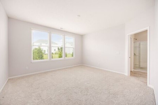 Building Photo - Updated 3-Bedroom Home with 3 Baths, Open-Concept Layout, Luxury Flooring & Bright Modern Kitchen