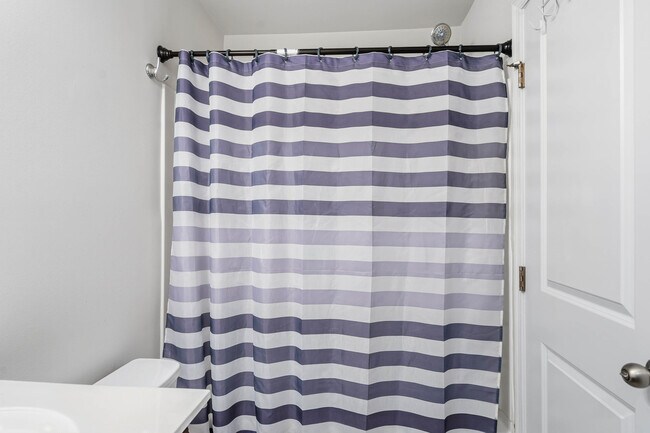 Building Photo - 28971 St Thomas Blvd