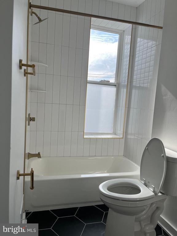 Building Photo - 1641 N Newkirk St