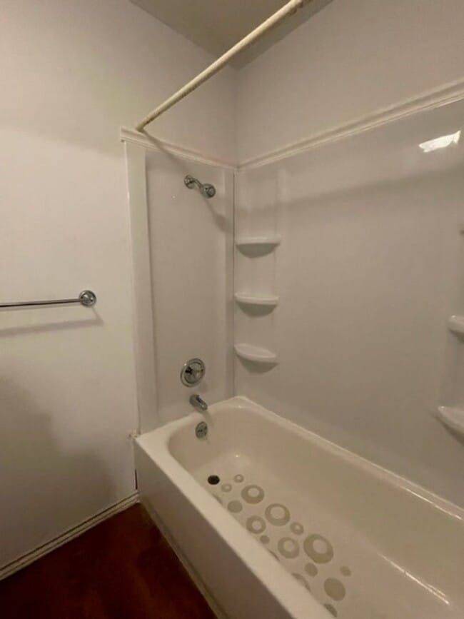 Building Photo - Southside Springfield!  2 Bedroom/2 Bath D...