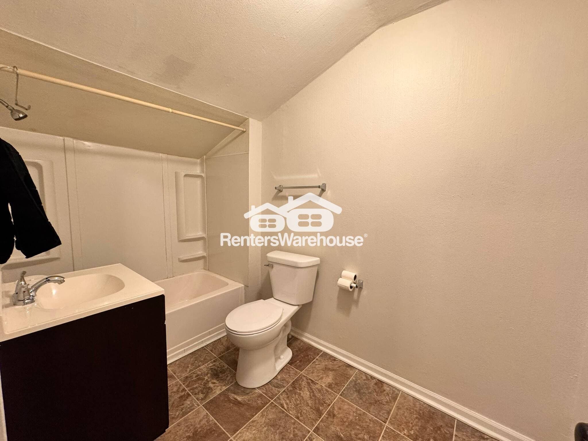 Building Photo - 212 N 13th St