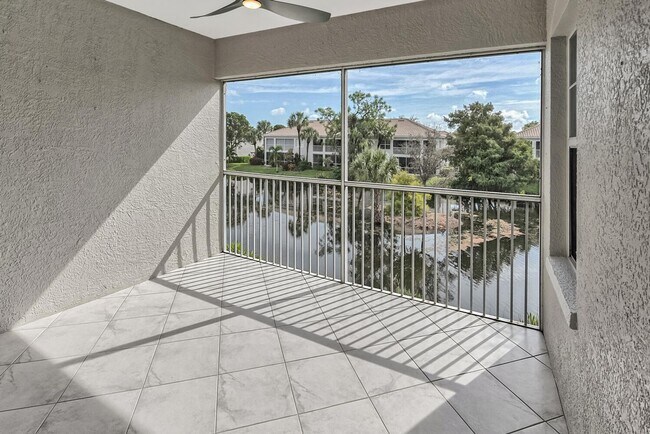 Building Photo - 2 BEDROOM CONDO AVAILABLE ASAP IN CALUSA BAY!!!