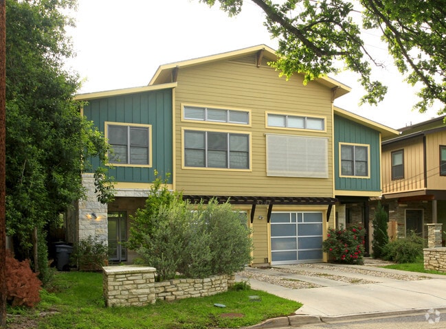 Building Photo - Caswell Duplexes