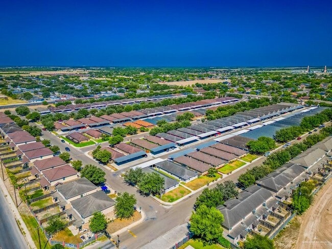 Building Photo - 19 Tampa St