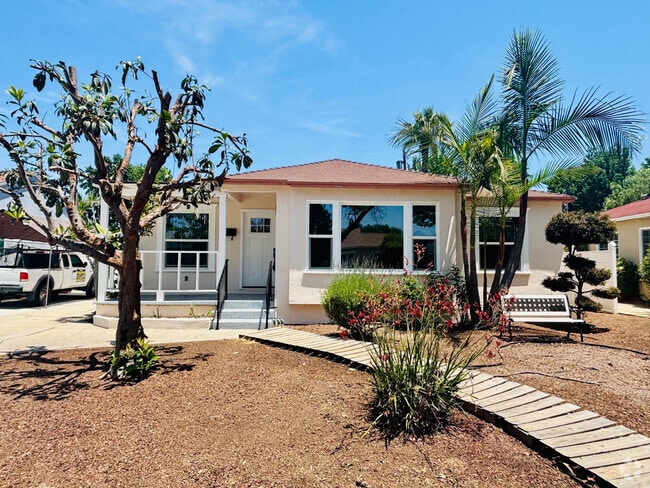 Building Photo - 6533 Balcom Ave