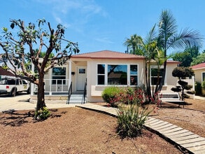 Building Photo - 6533 Balcom Ave