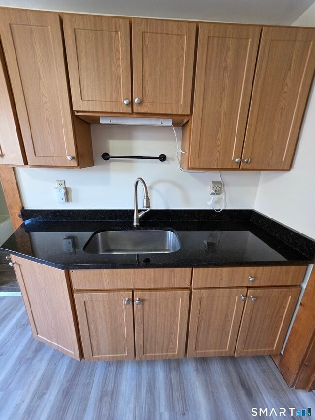 Building Photo - 38 Bull Ave