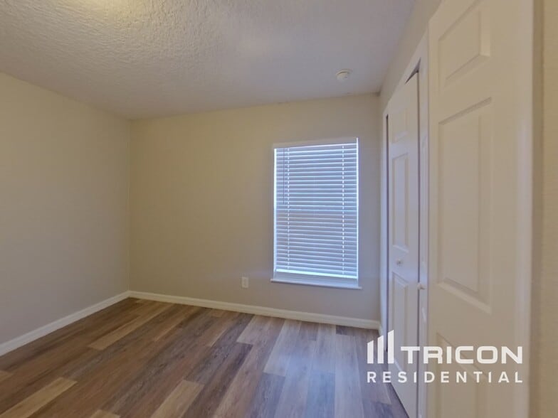 Building Photo - 203 Pima Trail