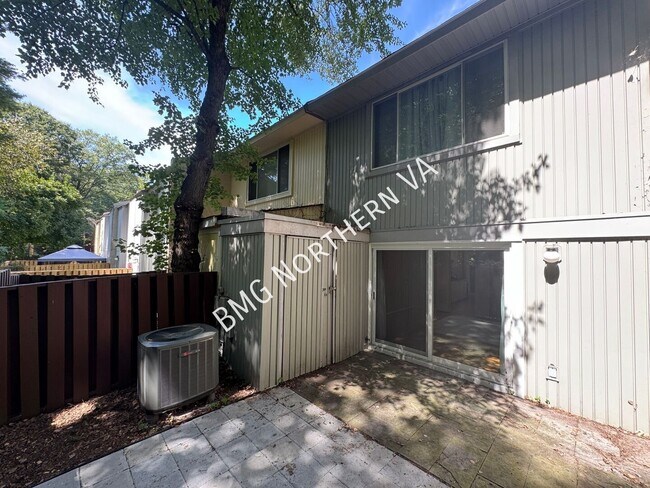 Building Photo - 2177 White Cornus Ln