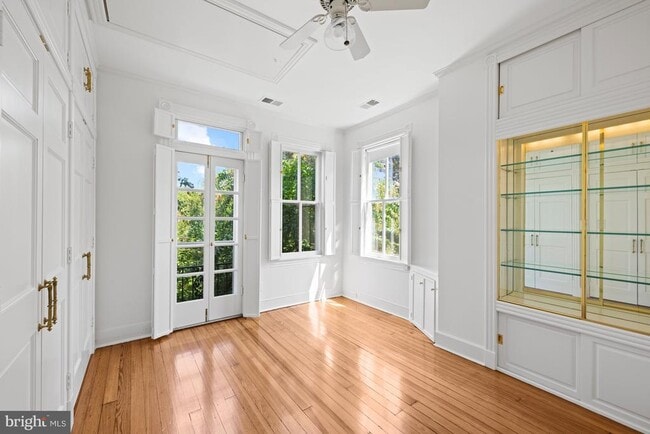 Building Photo - 1423 34th St NW
