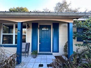 Building Photo - 263 Almansa Rd