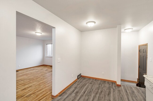 Building Photo - Single Family Home