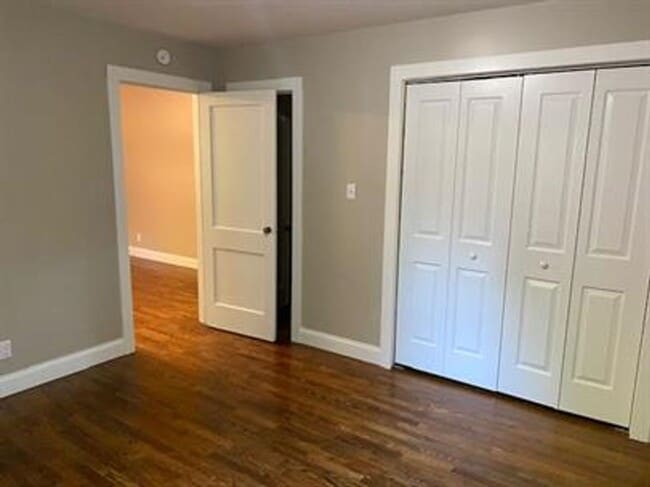 Building Photo - Harriman 37748 - Charming 2-bedroom, 1.5-b...