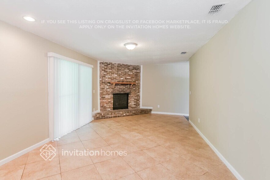 Building Photo - 8323 Country Creek Blvd