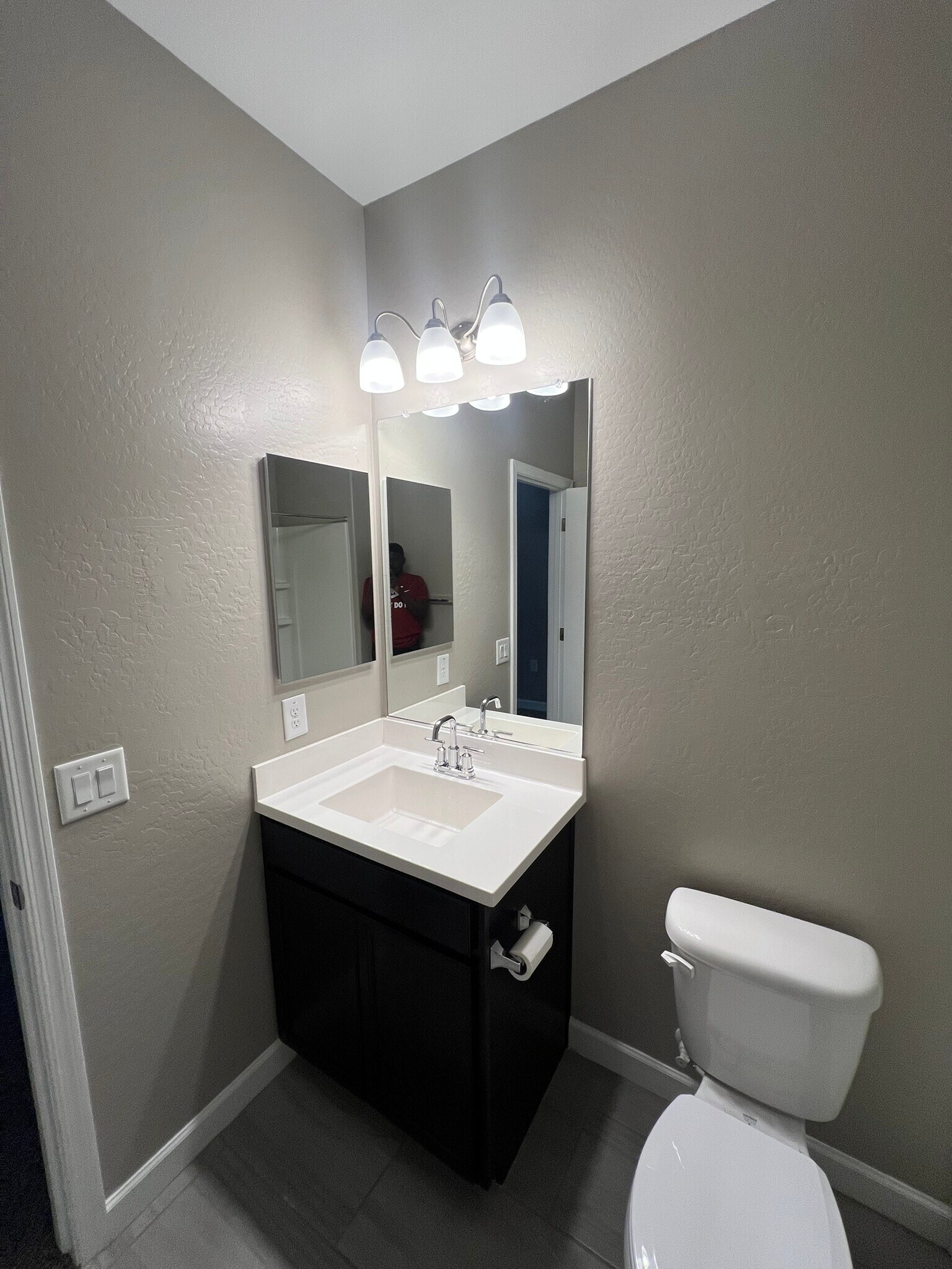 Building Photo - 1255 N Arizona Ave