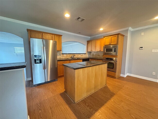 Building Photo - 7218 Yucca Dr