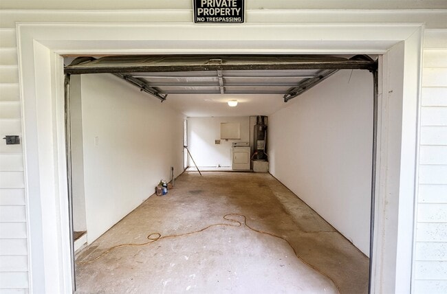 Building Photo - 5717 Eunice St