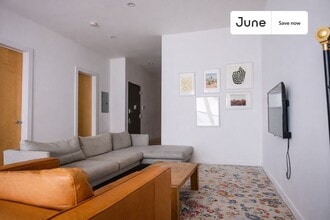 Building Photo - 455 Rogers Ave