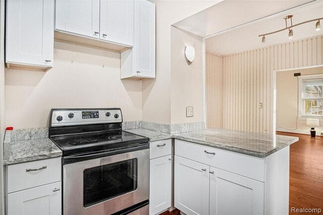 Building Photo - 144 Woodward Ave