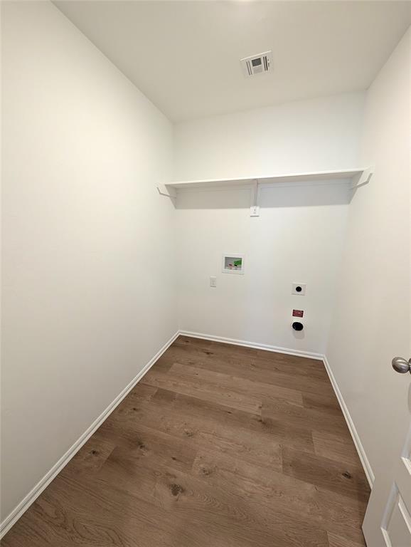 Building Photo - 3301 Little Creek Dr