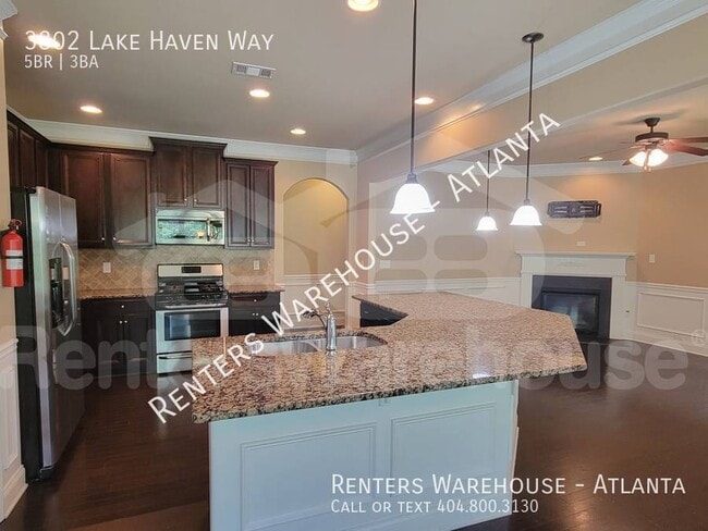Building Photo - Spacious 5 Bedroom in Lakeside Preserve!