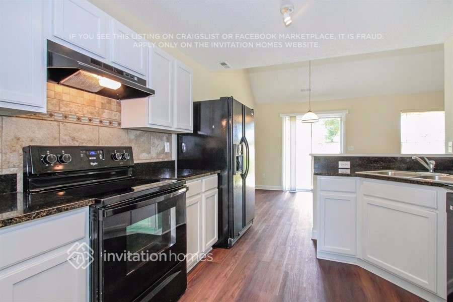 Building Photo - 1124 Crowders Woods Dr