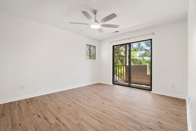 Building Photo - 600 Audubon Lake Dr