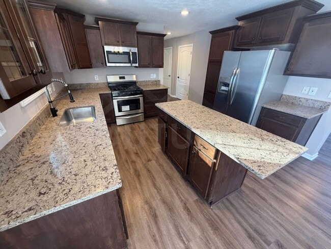 Building Photo - 1113 Tartan Ln