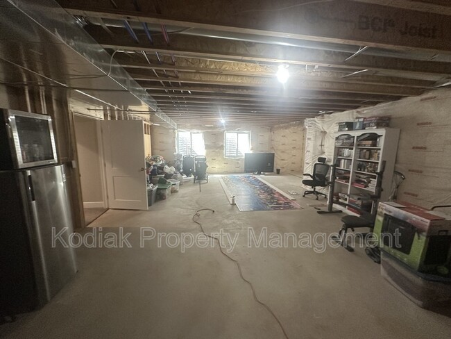 Building Photo - 192 Derrah Dr