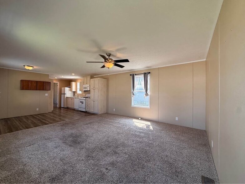 Building Photo - 52184 Norfolk Ln