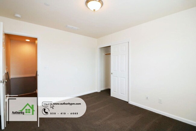 Building Photo - 671 Mission De Oro Dr